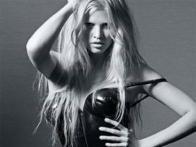 Лара Стоун в фотосессии для Playboy (ФОТО)