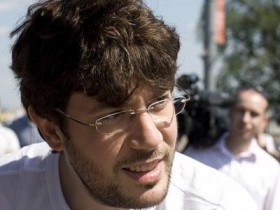 Артемий Лебедев подло и трусливо пропиарился на смерти Патриарха