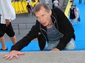 Александр Баширов устроил пьяный дебош на «Кинотавре» (ФОТО)