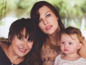 Мила Йовович с семьей (10 ФОТО)