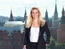 Риз Уизерспун посетила Москву (ФОТО)