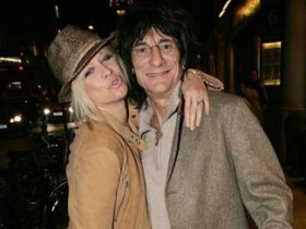 Снимок папарацци может стоить Ронни Вуду 100 млн долларов (ФОТО)