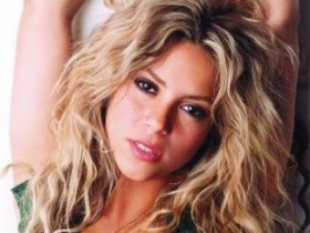 Шакира украла идею клипа у Кейт Мосс (5 ФОТО и ВИДЕО)