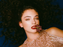 Дева Кассель снялась для L’Officiel и рассказала про звездных родителей (8 ФОТО)