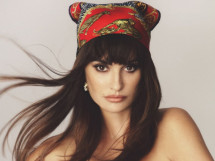 Прекрасная Пенелопа Крус для юбилейного выпуска испанского Elle