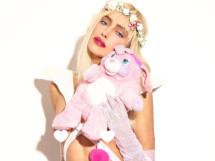 Ирина Шейк снялась в образе культовой порнозвезды на Хэллоуин (6 ФОТО)