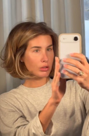 Новый имидж Кэти Топурия. Певица сделала каре, отказавшись от длинных волос