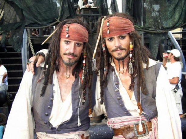 Джонни Депп и его дублер в «Пиратах Карибского моря»