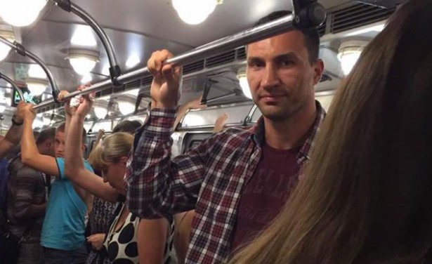 Владимир Кличко спустя 24 года побывал в киевском метро