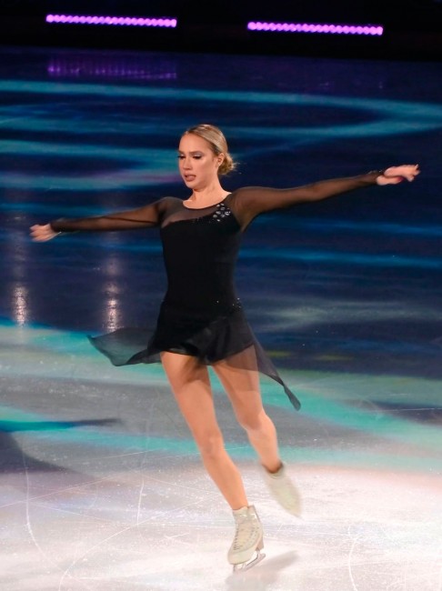 Алина Загитова показала больше, чем планировалось, во время выступления на льду