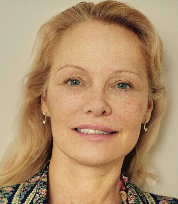 Памела Андерсон