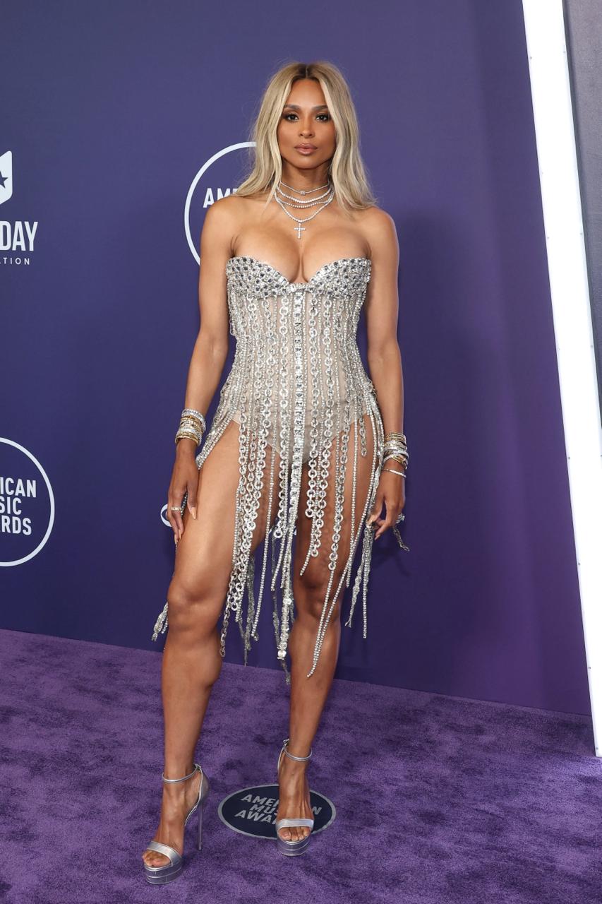 Певица Сиара на церемонии вручения премии American Music Awards